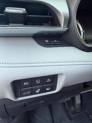 platinum: Toyota Highlander: 2020 г., 2.5 л, Гибрид, Внедорожник — 10