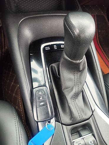 радар авто: Toyota Corolla: 2022 г., 1.8 л, Вариатор, Гибрид, Седан — 4