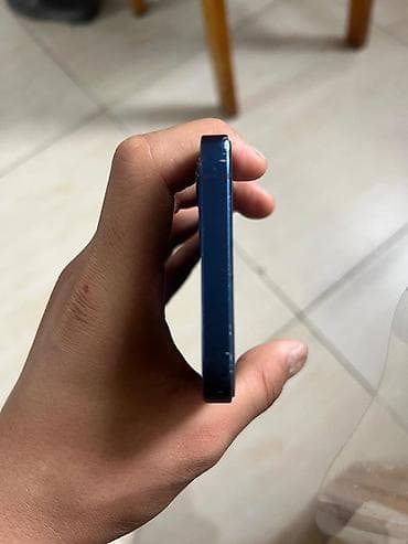 12: IPhone 12, Синий — 9