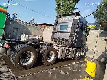 mers e220: Тягач, JAC, 2019 г. — 8