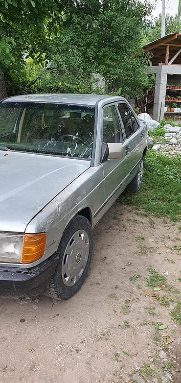 крыло ауди б4: Mercedes-Benz 190: 1994 г., Механика, Бензин, Седан — 2