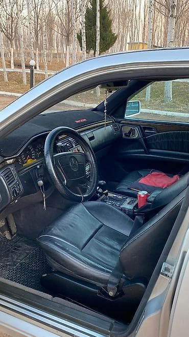 Mercedes-Benz E-Class: 1996 г., 3.2 л, Автомат, Бензин, Седан — 6