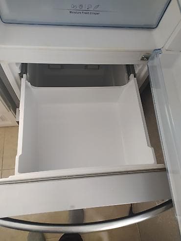 jack 4: Холодильник Hisense, Многодверный, 190 * — 5