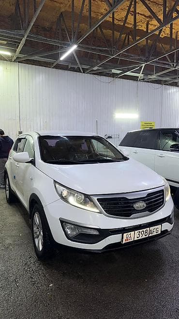 Kia Sportage: 2011 г., 2 л, Автомат, Дизель, Хэтчбэк