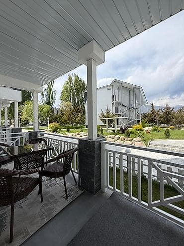гостиница гарден: Гостиница на Иссык-Куле, ПАНСИОНАТ, Chaika Resort, Сары-Ой, 6 мест, Посуточно — 2