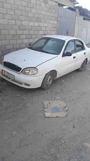 Daewoo Lanos: 1997 г., Седан