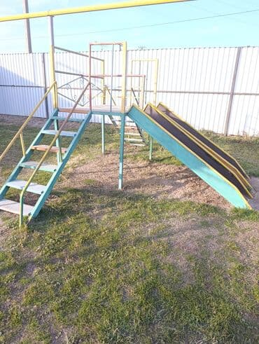 детская качеля складная: 🔊🔊🔊 Срочно продаю ‼️‼️‼️ Качели, Горку и Песочницу. Для детского — 4
