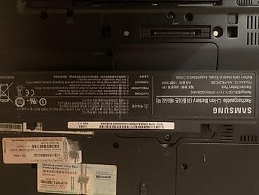 Б/у Ноутбук Samsung (линейка с Windows Vista Home Basic, аккумулятор — 2