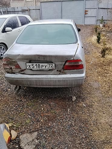 skyline 33: Nissan Bluebird: 2001 г., 1.8 л, Автомат, Бензин, Седан — 6