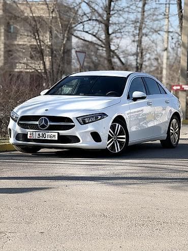 Mercedes-Benz A-class: 2020 г., Автомат, Бензин, Седан