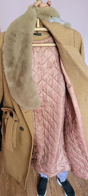 женские дублёнки: ЗА ДВА КОМПЛЕКТА 1500 СОМ. Дублёнка женская с капюшоном - Длина — 6