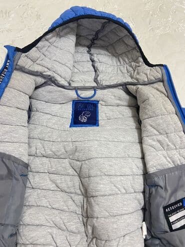 детские классические костюмы для мальчиков бишкек: Детские стёганые куртки с капюшоном За две куртки 400 сом Синий — 3