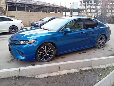 corolla spacio: Toyota Camry: 2019 г. — 3