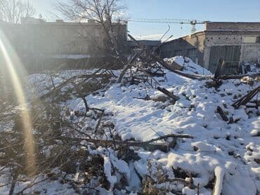 Арматура: ПРОДАЮ! цена 400000сом. Есть советские арматуры 32размера, швеллеры — 5