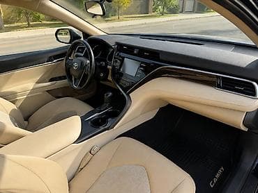 Транспорт: Toyota Camry: 2018 г., 2.5 л, Автомат, Бензин, Седан — 4
