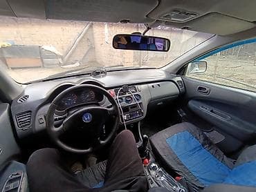 Honda: Honda HR-V: 2000 г., 1.6 л, Ручные, Бензин, Внедорожник — 5