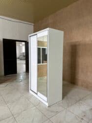 бу мебели: Кийим салуучу шкаф, Колдонулган, Түз, ЛДСП — 1