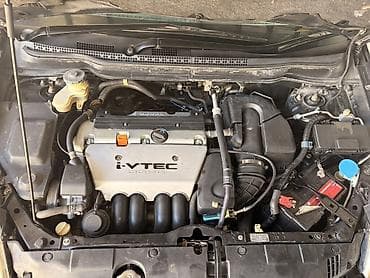 Honda Stream: 2003 г., 2 л, Автомат, Бензин, Хетчбек — 3