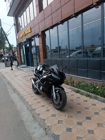 Спортбайк Yamaha, 600 куб. см, Бензин, Взрослый, Б/у