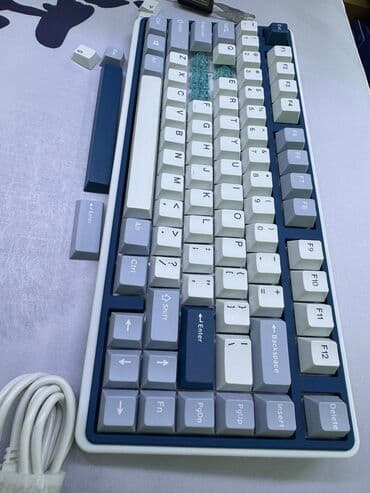 клавиатура мембранная: Клавиатура, Механическая, Bluetooth, Проводное подключение, Размер: 75% — 8