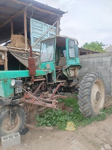 Трактор колёсный, узкоколейный/междурядный (высококлиренсный) для