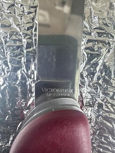 Строительное оборудование: Мультитул-нож Victorinox с кожаным чехлом - Бренд: Victorinox (клинок — 3