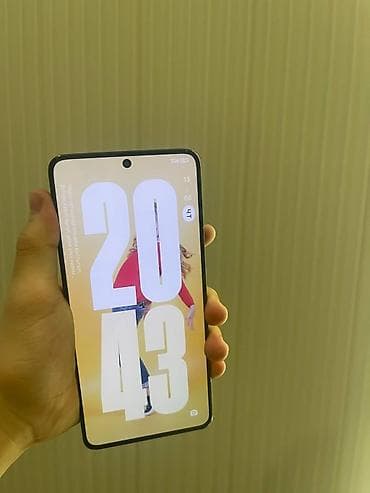 game console: POCO X6 Pro 5G — мощный смартфон с упором на скорость и камеры. есть — 2