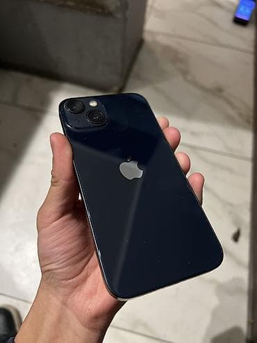 IPhone 13, Б/у, 128 ГБ, Midnight, Чехол, 85 %