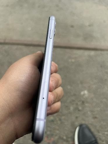 ipad 8 generation: IPhone 11, Б/у, 128 ГБ, Кабель, 72 % — 4