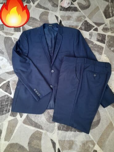 практически новое: Костюм в идеальном состоянии одевали один раз на свадьбу покупали — 1