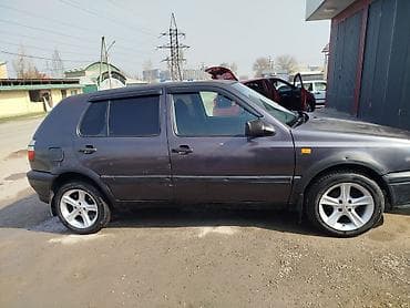 Volkswagen Golf: 1994 г., 1.8 л, Механика, Бензин, Хэтчбэк at lalafo.kg Volkswagen Golf: 1994 г., 1.8 л, Механика, Бензин, Хэтчбэк
