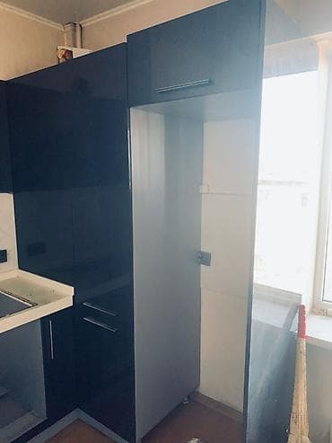 расположение кухонной мебели на кухне: Кухонный гарнитур, Б/у — 2