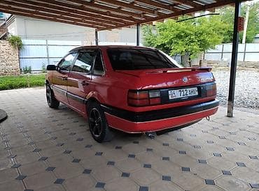 Volkswagen Passat: 1990 г., 1.8 л, Механика, Бензин, Седан — 6