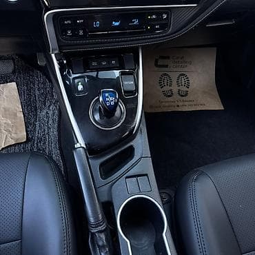 срочное: Toyota Levin: 2020 г., Автомат, Электромобиль, Седан — 4