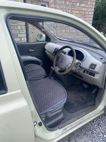 Продажа авто: Nissan March: 2003 г., 1.3 л, Автомат, Бензин, Хэтчбэк — 4