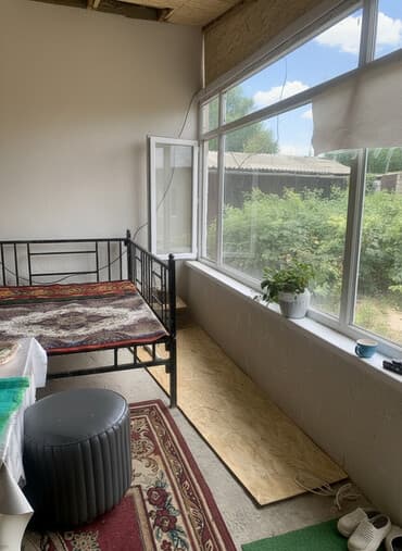 дом пригород: 150 м², 5 комнат, Утепленный, Евроремонт, Парковка — 1