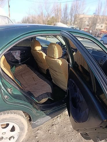 авто рага: Mitsubishi Carisma: 2000 г., 1.6 л, Кол менен иштөөчү, Бензин, Хетчбек — 6