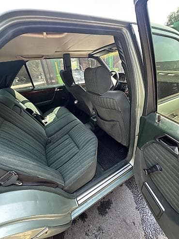 капот на w124: Mercedes-Benz W124: 1990 г., 2.3 л, Механика, Бензин, Седан — 10