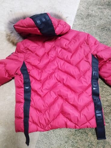 курточка: Срочно продаю Легкую,курточку,Теплая",Фенди"(Оригинал,мех натур,) — 3