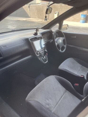 нерабочее авто: Honda Stream: 2001 г., 1.7 л, Автомат, Бензиновая, Минивэн — 10