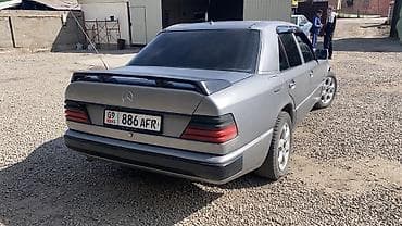 Mercedes-Benz W124: 1993 г., Седан — 3
