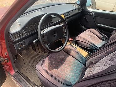 Mercedes-Benz W124: 1989 г., Автомат, Бензин, Седан — 9