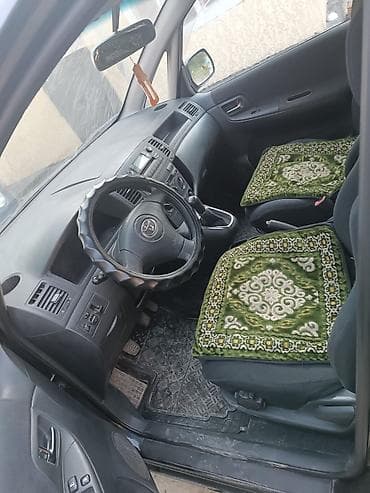 transporter multivan: Toyota Corolla Verso: 2001 г., 1.6 л, Механика, Бензин, Хэтчбэк — 1