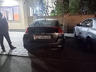 lexus 350h: Honda Insight: 2009 г., 1.3 л, Вариатор, Гибрид, Хэтчбэк — 4