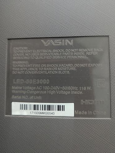 Телевизор YASIN LED-50E3000, 50". На полэкрана затемнена картинка, но — 2