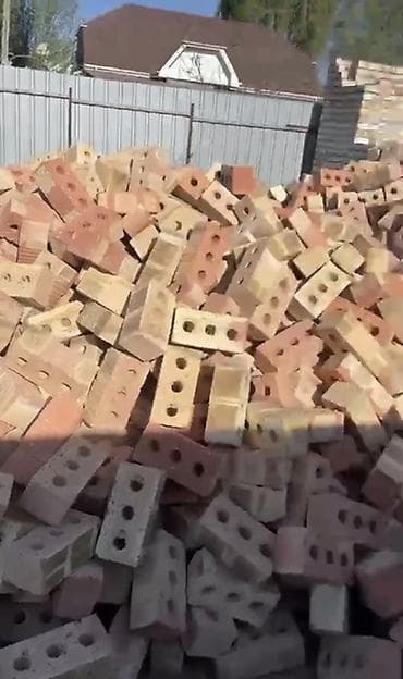 сило виноградной: Кирпич пустотелый (3 отверстия), силикатный/керамический смешанной — 1