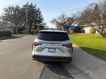 sea lion 06: Toyota Sienna: 2020 г., Гибрид, Минивэн — 3