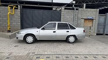 Унаа: Daewoo Nexia: 2010 г., 1.6 л, Кол менен иштөөчү, Бензин, Седан — 4