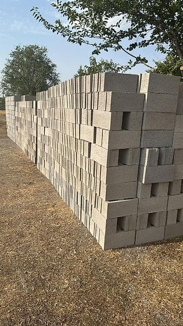 Чатырдын үстүн жабууга арналган материалдар: Пескоблок строительные блоки - Тип: пустотелые стеновые блоки - — 1