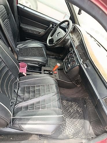 s class w220: Mercedes-Benz 190: 1992 г., Ручные, Седан — 3